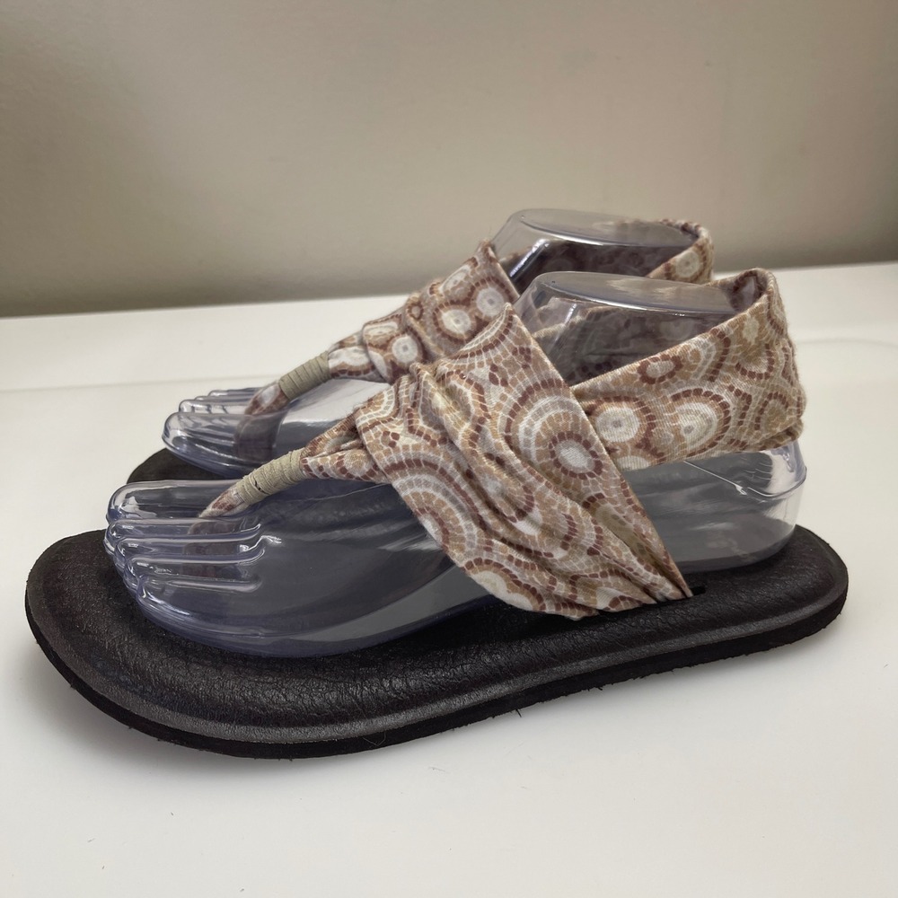 Sanuk Yoga Sling 2 Womens 7 Brown Geometric Print Yoga Mat Comfort Sandals Boho - Picture 3 of 9